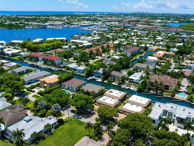 1533 Chesapeake Ave A5, Naples, Florida 34102