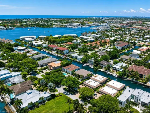 1533 Chesapeake Ave A5, Naples, Florida 34102