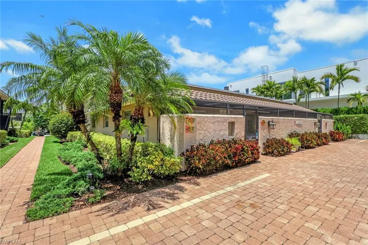 1533 Chesapeake Ave A5, Naples, Florida 34102
