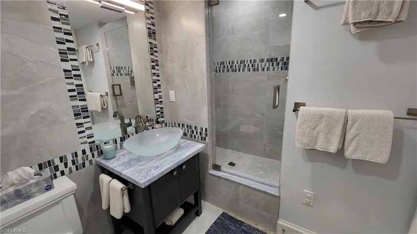 Full Guest Bath