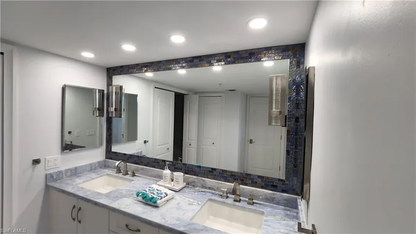 Capture Bath For Bedroom Suite 2
