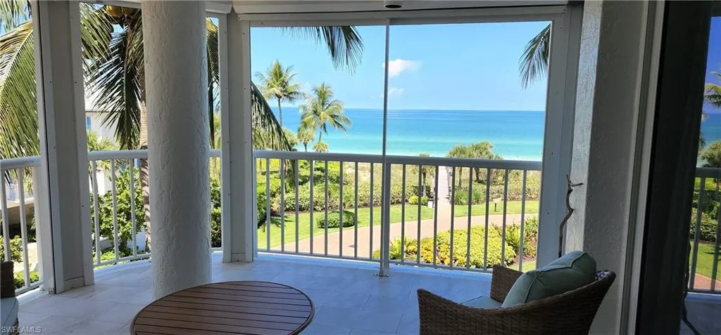 Stunning Views From Balcony With Breathtaking Sunsets!