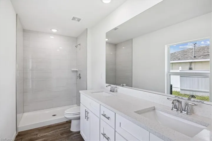 105 NW 13th  ST, Cape Coral, FL 33993