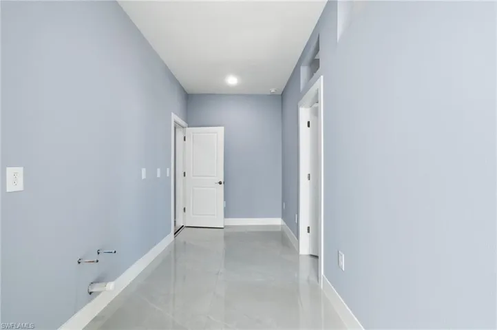 Corridor with baseboards