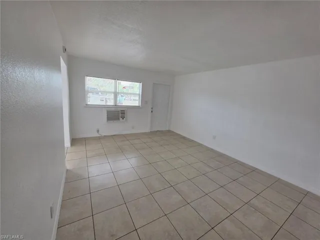 2452 Stella St 105, Fort Myers, Florida 33901