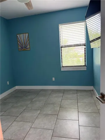 1504 Sw Santa Barbara Pl, Cape Coral, Florida 33991