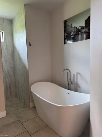 1504 Sw Santa Barbara Pl, Cape Coral, Florida 33991