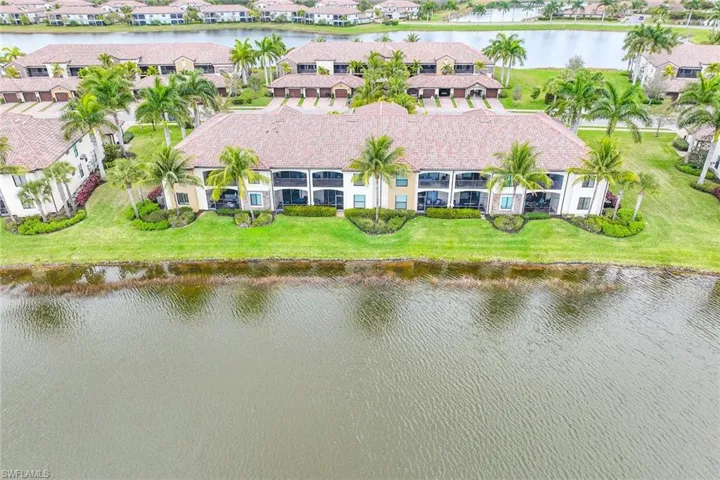 9514  Avellino  WAY, Naples, FL 34113