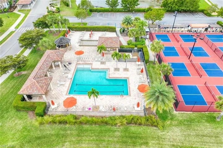 9514  Avellino  WAY, Naples, FL 34113