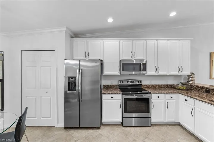 9514  Avellino  WAY, Naples, FL 34113