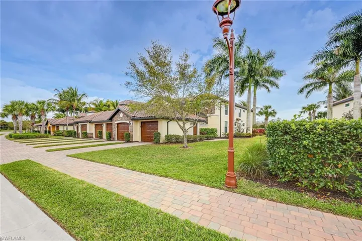 9514  Avellino  WAY, Naples, FL 34113