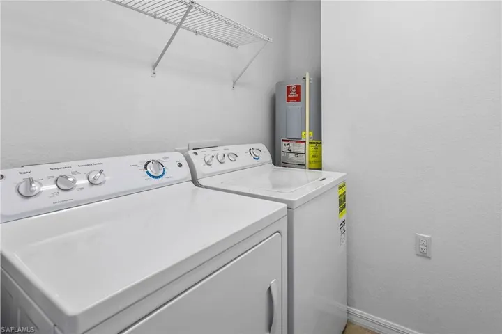 9514  Avellino  WAY, Naples, FL 34113