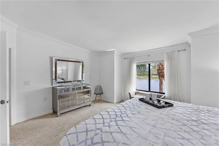 9514  Avellino  WAY, Naples, FL 34113