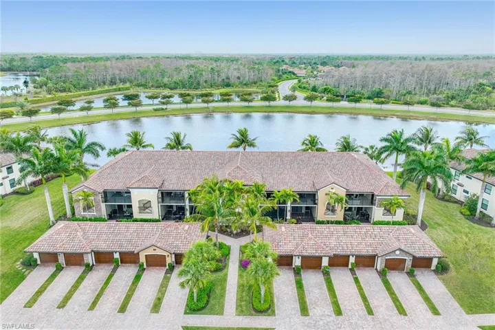 9514  Avellino  WAY, Naples, FL 34113