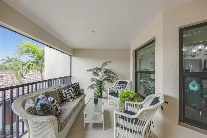 9514  Avellino  WAY, Naples, FL 34113