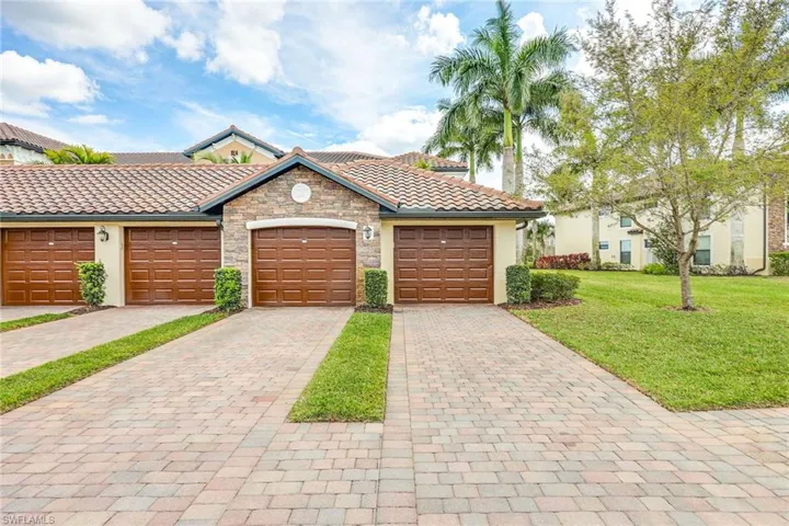 9514  Avellino  WAY, Naples, FL 34113