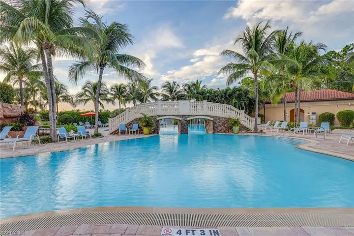 9514  Avellino  WAY, Naples, FL 34113