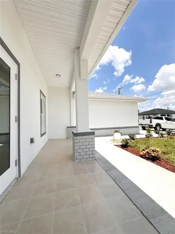 2321 Ne 39th St, Cape Coral, Florida 33909