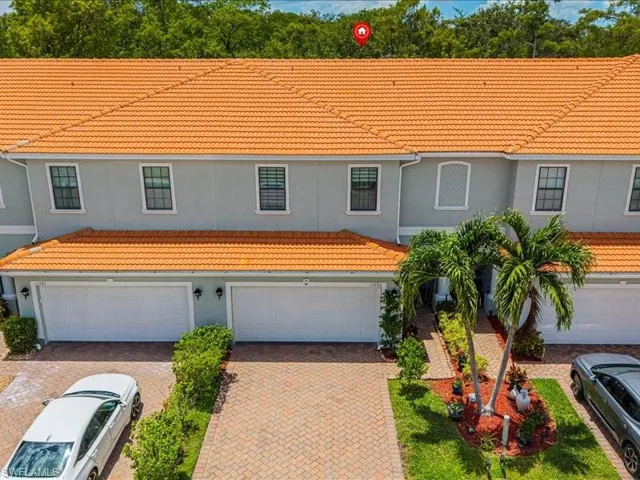 15286  SUMMIT PLACE  CIR, Naples, FL 34119