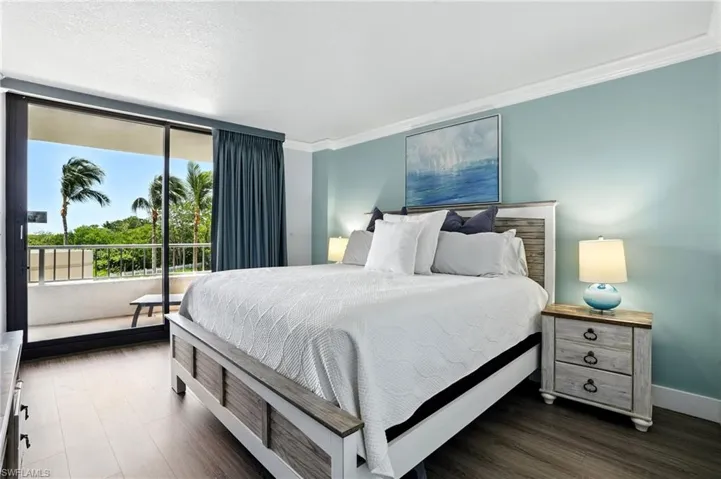 440 Seaview Ct 201, Marco Island, Florida 34145