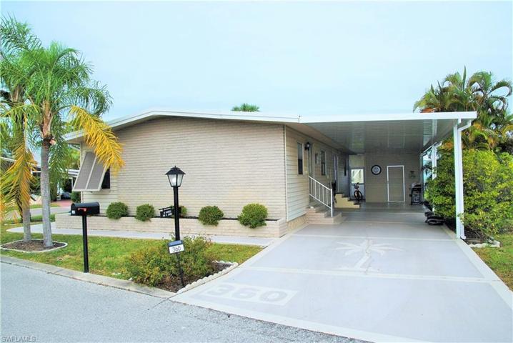 360  Middlecoff  CT, North Fort Myers, FL 33903