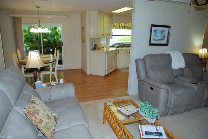 360  Middlecoff  CT, North Fort Myers, FL 33903