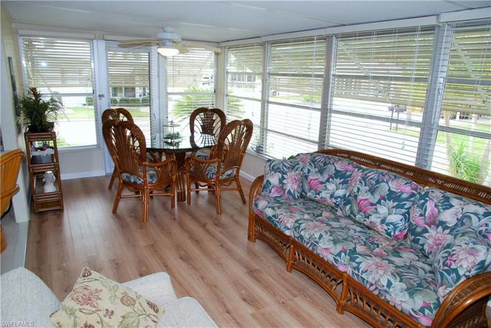 360  Middlecoff  CT, North Fort Myers, FL 33903