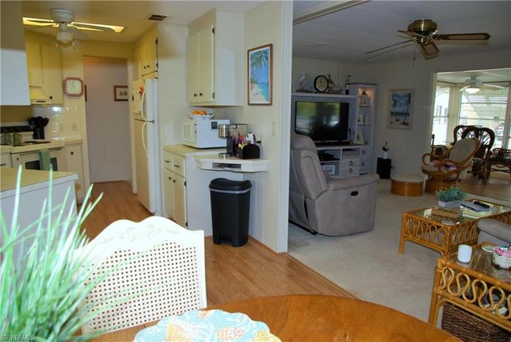 360  Middlecoff  CT, North Fort Myers, FL 33903