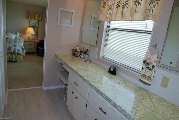360  Middlecoff  CT, North Fort Myers, FL 33903