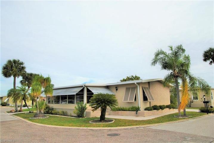 360  Middlecoff  CT, North Fort Myers, FL 33903