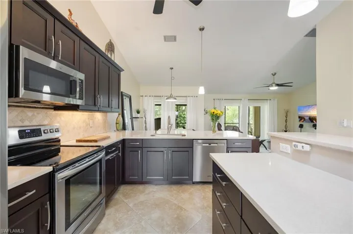 1324  Monarch  CIR, Naples, FL 34116