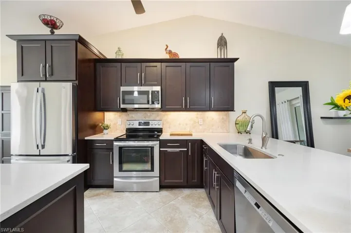 1324  Monarch  CIR, Naples, FL 34116