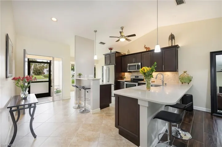 1324  Monarch  CIR, Naples, FL 34116