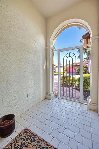 Screened Entry