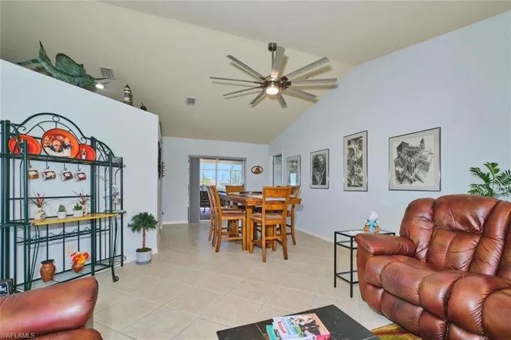 844 Ne 6th Ave, Cape Coral, Florida 33909