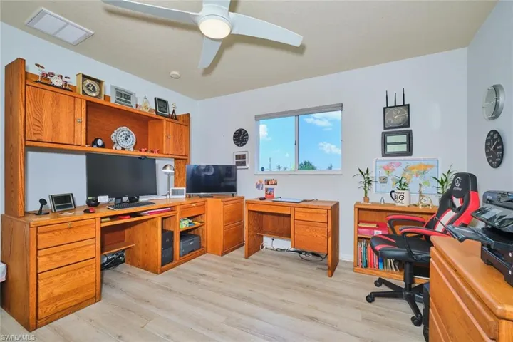 844 Ne 6th Ave, Cape Coral, Florida 33909
