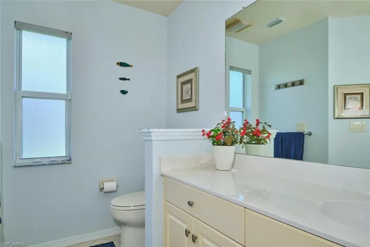844 Ne 6th Ave, Cape Coral, Florida 33909