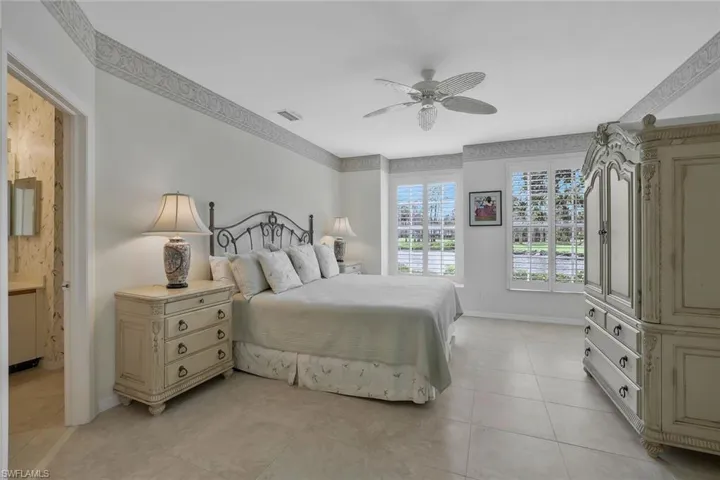 187  AMBLEWOOD  LN, Naples, FL 34105