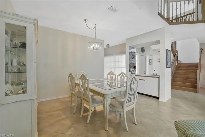 187  AMBLEWOOD  LN, Naples, FL 34105