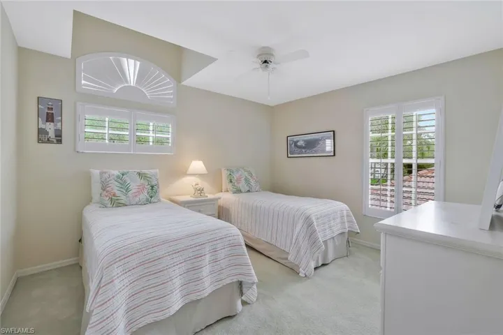 187  AMBLEWOOD  LN, Naples, FL 34105