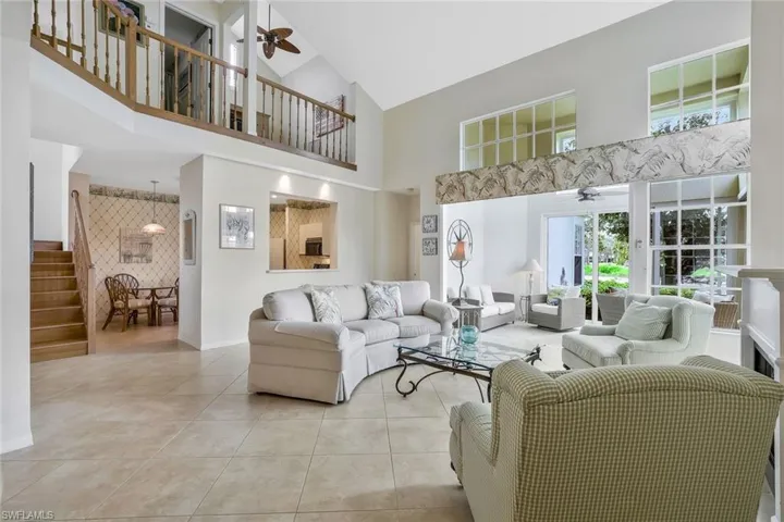 187  AMBLEWOOD  LN, Naples, FL 34105