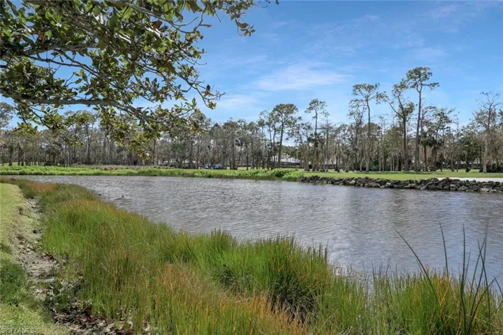 187  AMBLEWOOD  LN, Naples, FL 34105