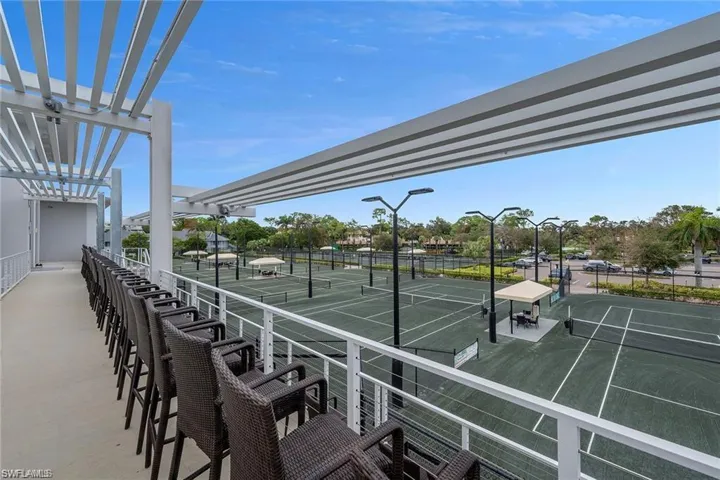 187  AMBLEWOOD  LN, Naples, FL 34105