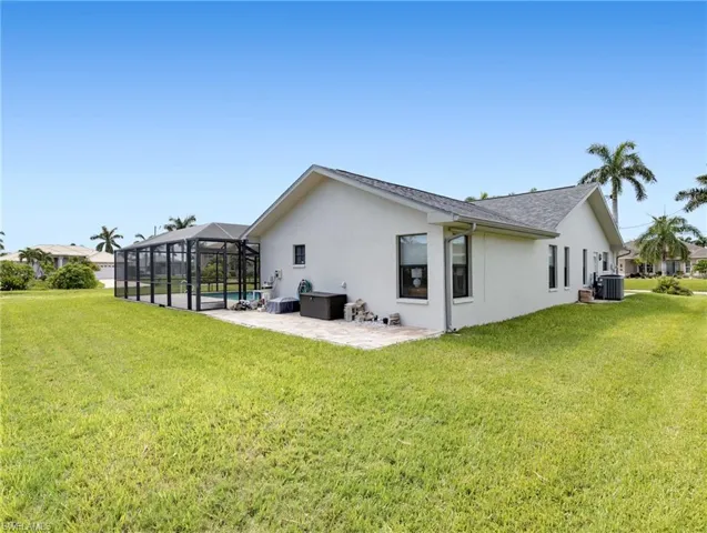 2217 SW 43rd  TER, Cape Coral, FL 33914