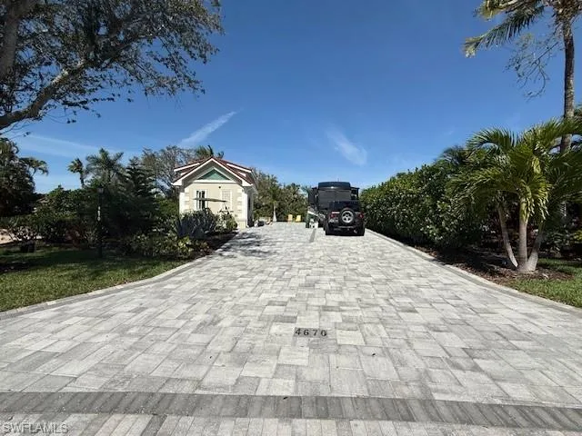 4670 Southern Breeze Dr, Naples, Florida 34114