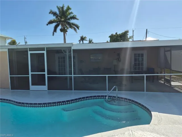 New screen enclosure