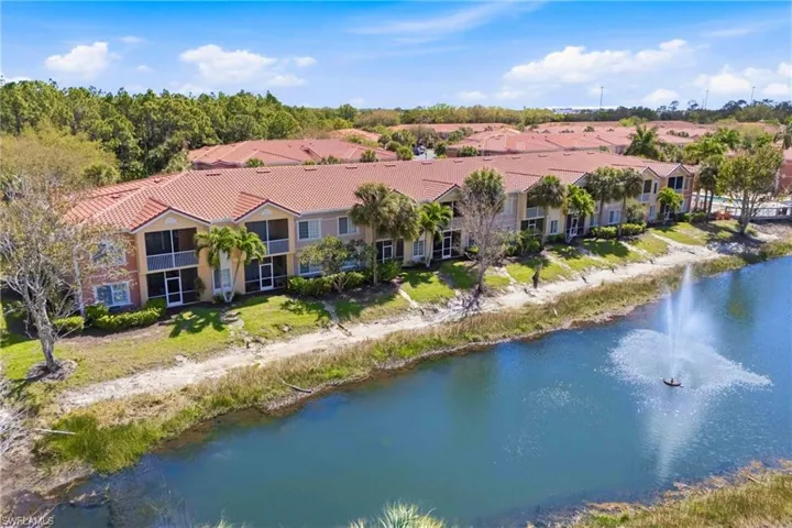 Tranquil waterfront setting—perfect for relaxing mornings and evenings.