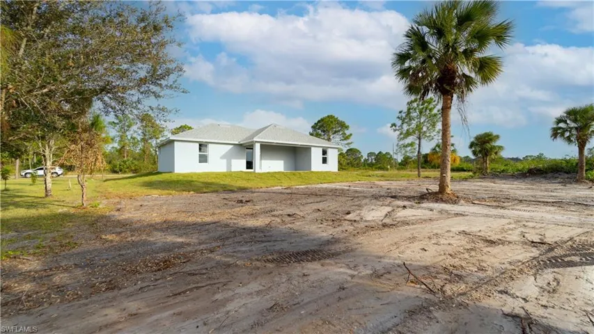 1103  Pine  AVE, Lehigh Acres, FL 33972