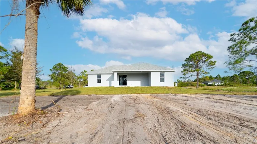 1103  Pine  AVE, Lehigh Acres, FL 33972