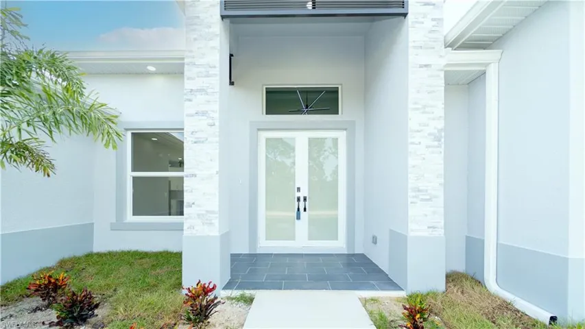 1103  Pine  AVE, Lehigh Acres, FL 33972